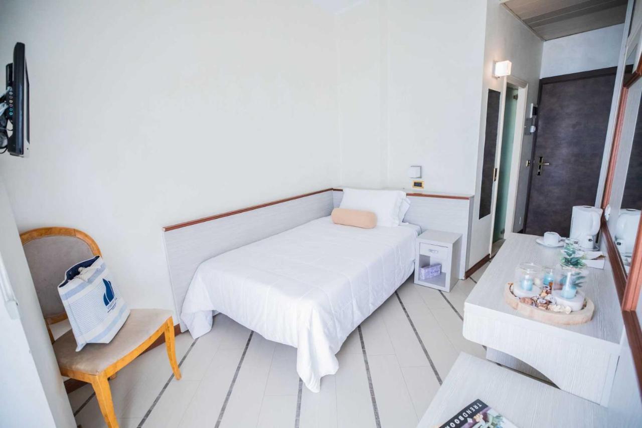 Hotel Gambrinus - Valentini Family Village Bellaria-Igea Marina Eksteriør billede