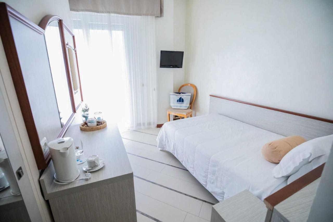 Hotel Gambrinus - Valentini Family Village Bellaria-Igea Marina Eksteriør billede