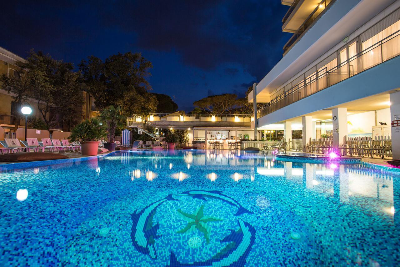 Hotel Gambrinus - Valentini Family Village Bellaria-Igea Marina Eksteriør billede